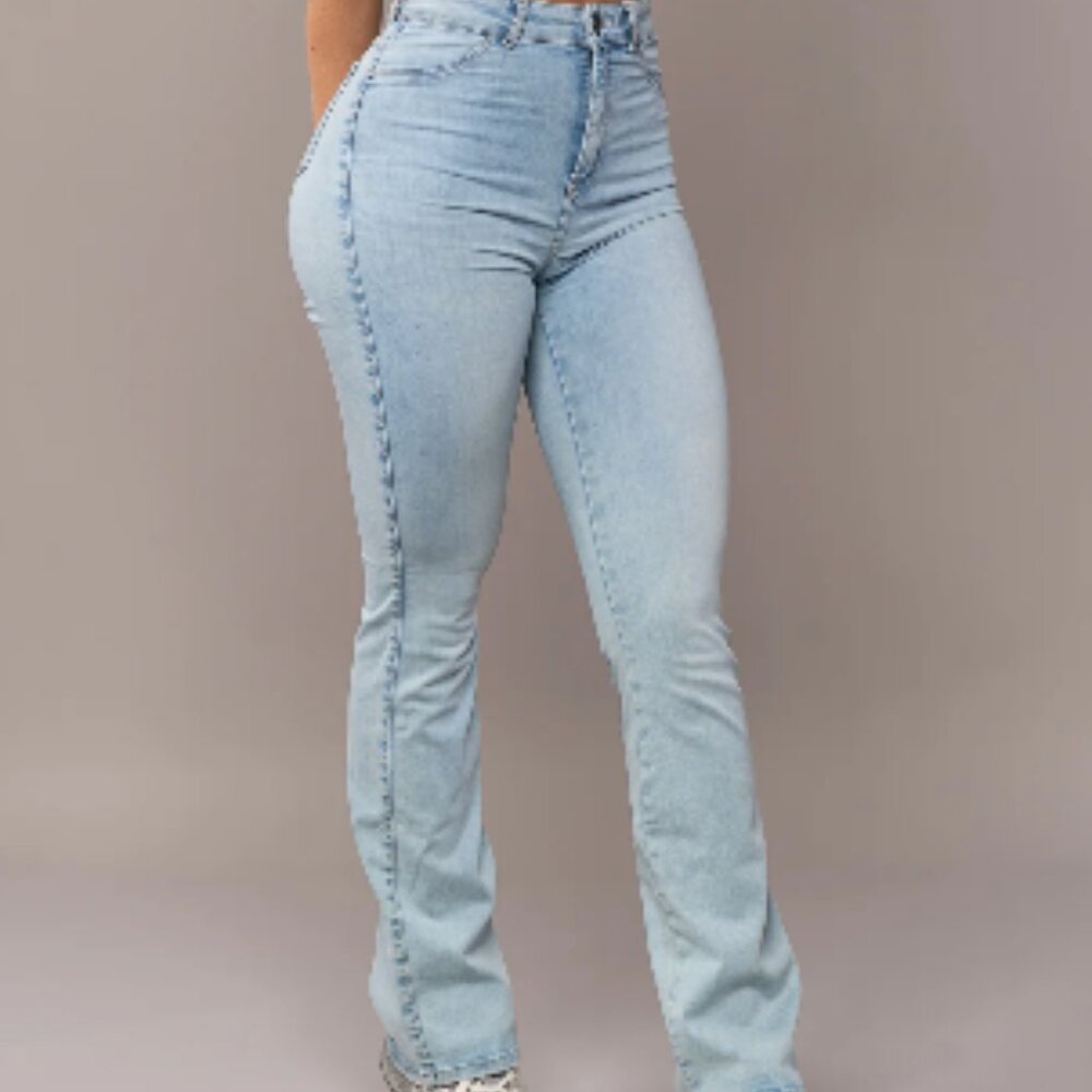Flared Vintage Blue Fitjeans